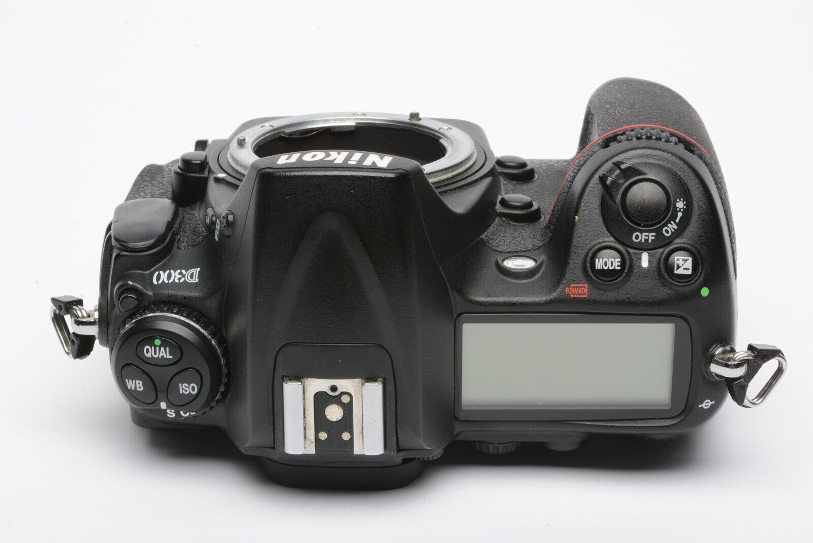 EXC++ NIKON D300 12.3MP DSLR BODY, 2BATTS, CHARGER, STRAP, DVD