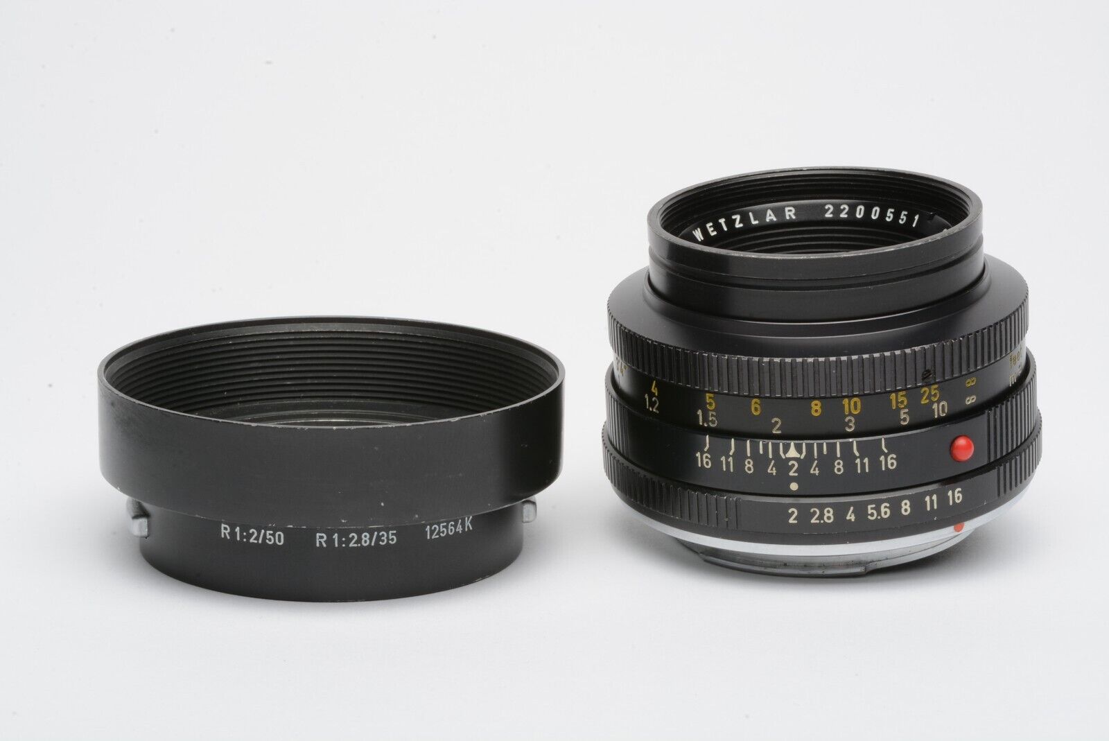 EXC++ LEICA SUMMICRON-R 50mm f2 LENS, HOOD, VERY CLEAN AND SHARP