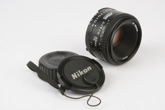 Nikon Nikkor AF 50mm f1.8 Prime lens, caps, cap keeper, clean & sharp, Mint-