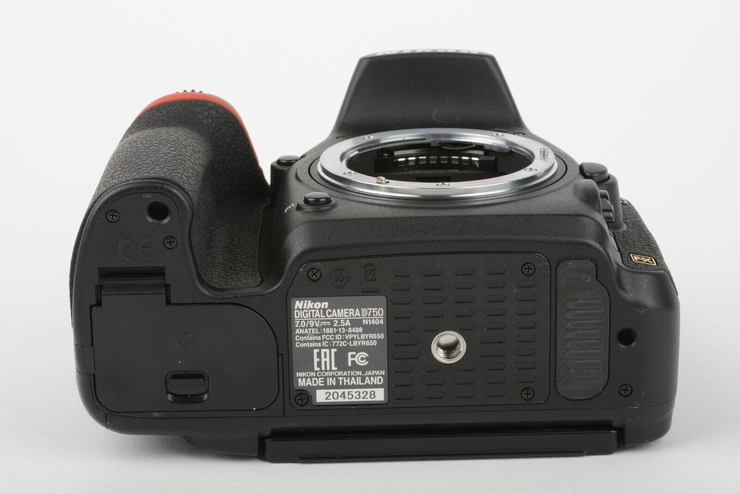Nikon D750 DSLR Body 24.3MP, 2batts+charger+strap+manual 45,020 Acts.
