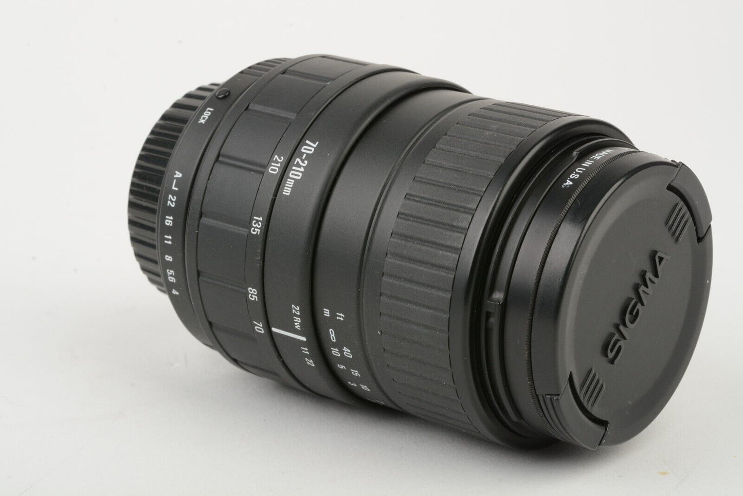 Sigma 70-210mm F4-5.6 UC II Zoom Lens for Sony A Mount / Maxxum, caps + UV