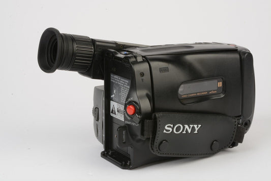 EXC++ SONY CCD TRV11 8mm CAMCORDER, AC ADAPTER, MANUAL, CASE GREAT TRANSFER UNIT