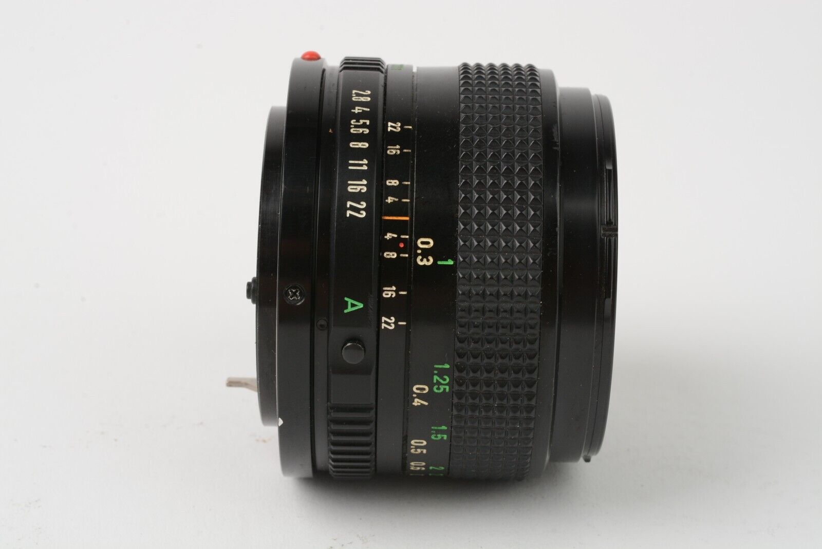 EXC++ CANON FD 28mm f2.8 WIDE ANGLE MF LENS, CAPS, VERY NICE