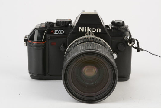 Nikon N2000 35mm SLR W/Nikkor 28-85mm F3.5-4.5, Manuals, Strap, Very Nice!