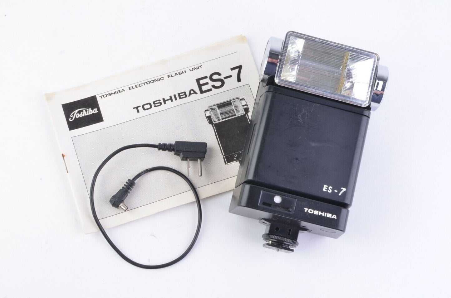 Toshiba ES-7 Swivel Electronic Flash, Cool design, tested, w/manual, sync