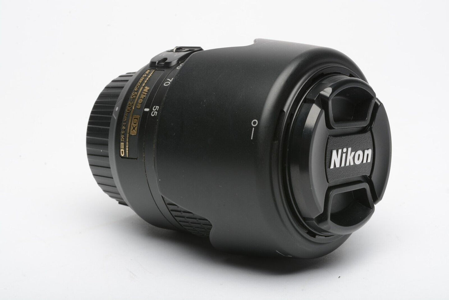 MINT- NIKON AF-S 55-200mm f4-5.6 G ED DX LENS, CAPS, HOOD, VERY CLEAN