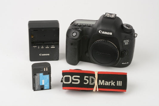 Canon EOS 5D Mark III 22.3MP DSLR body, batt+charger, 77K Acts, Very clean