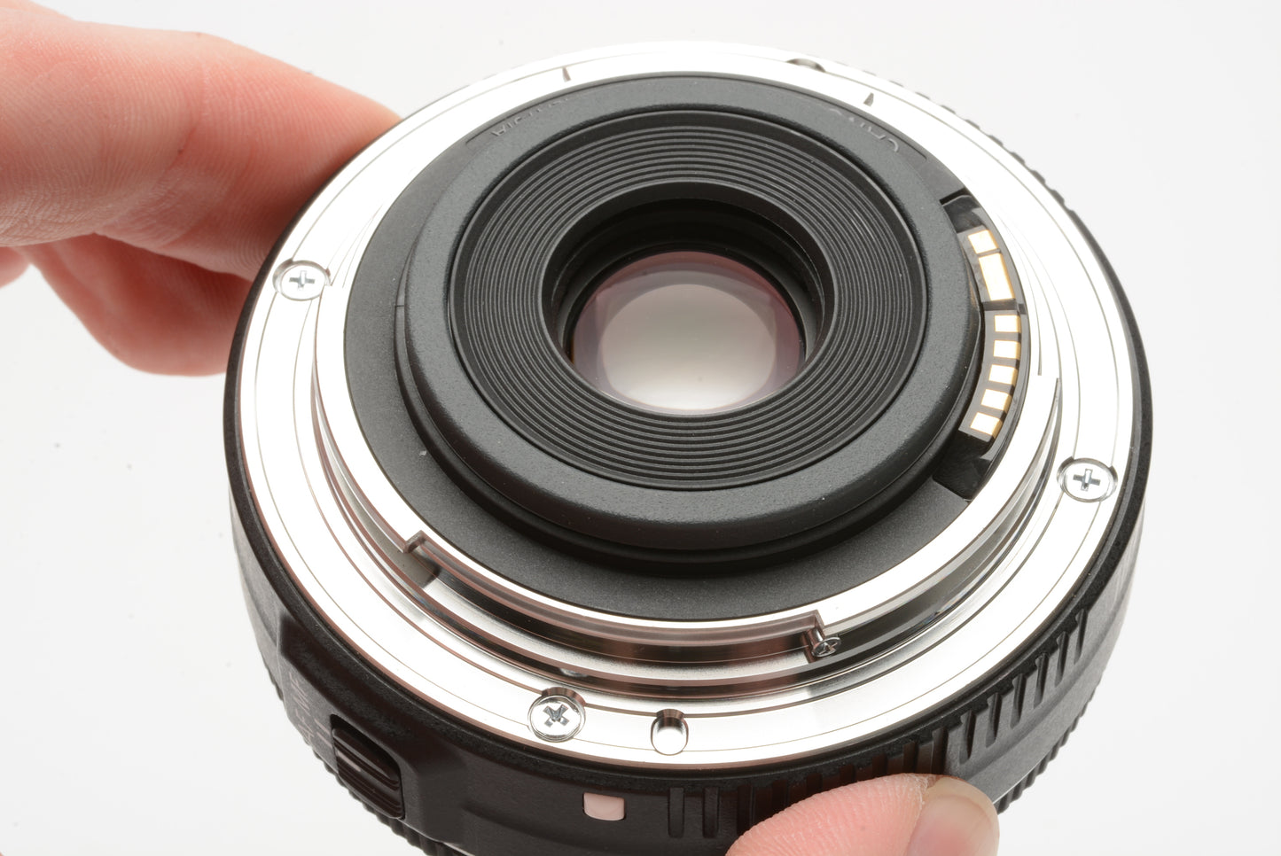 Canon EFS 24mm F2.8 STM Pancake macro lens, w/Caps