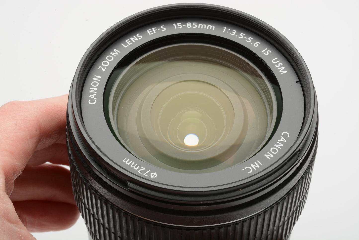 CANON EFS 15-85mm f3.5-5.6 IS USM zoom lens, w/lens caps, B+W MRC UV filter