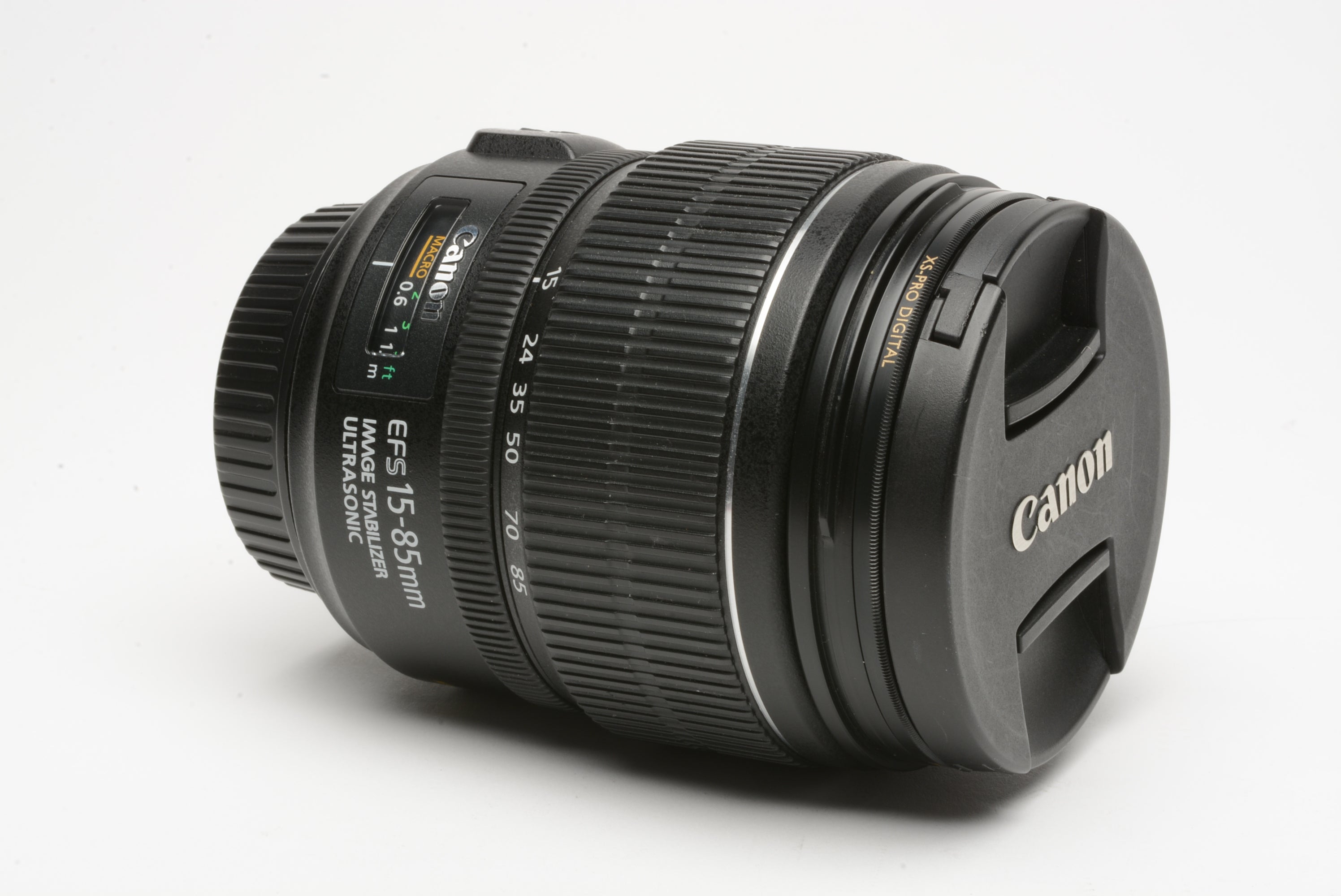 Canon EFS 15-85mm f3.5-5.6 IS USM zoom lens, w/lens caps, B+W MRC UV f –  RecycledPhoto