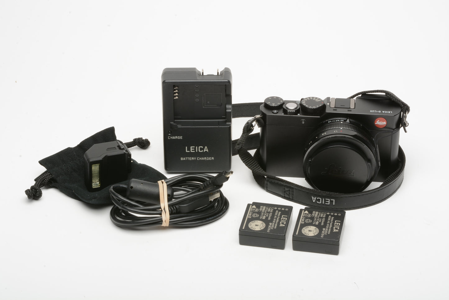 Leica D-Lux typ 109 black, CLA'd by Leica 1/2023, 2batts, charger, flash, great!