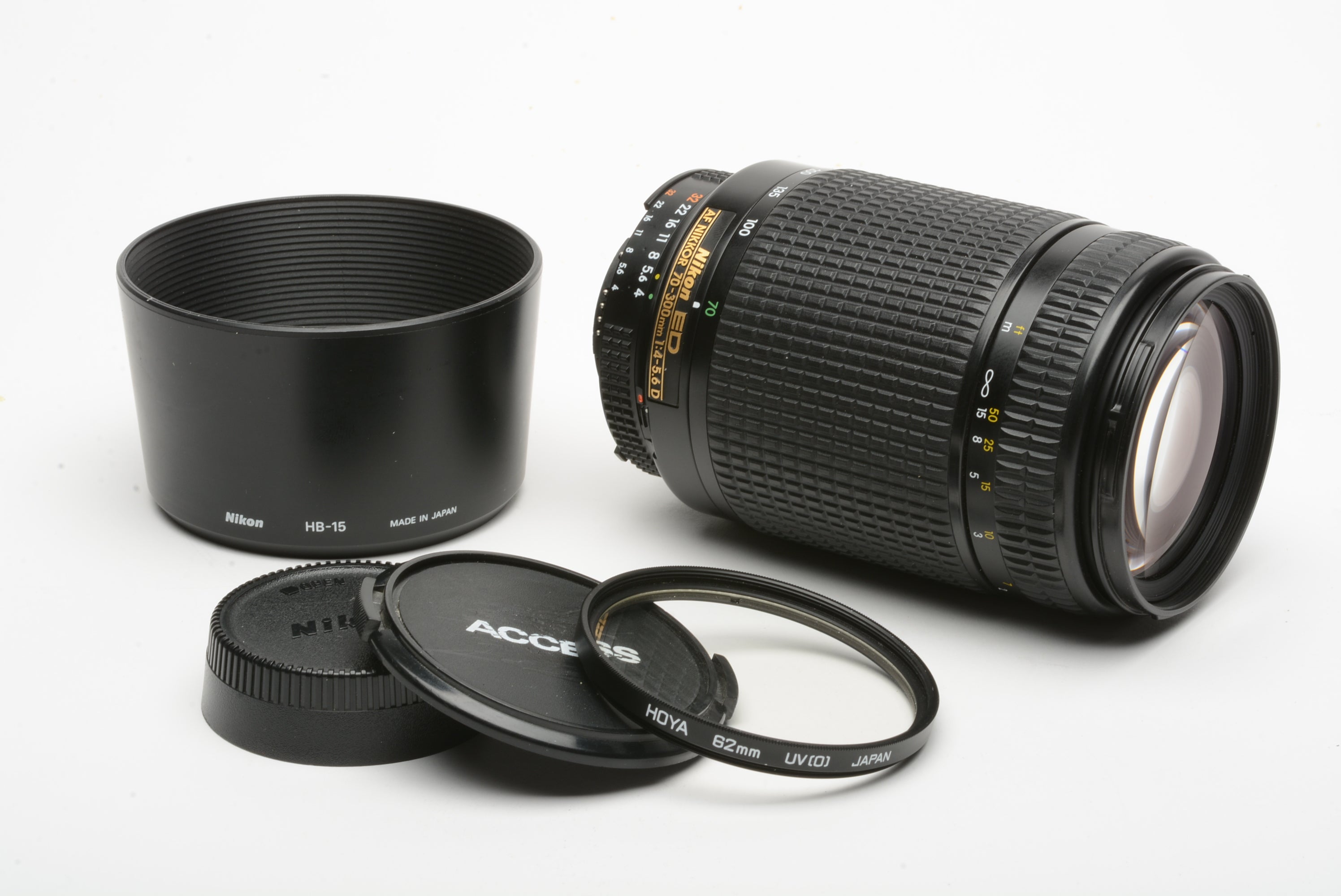 Nikon AF Nikkor 70-300mm f4-5.6D zoom lens, Hood + UV filter