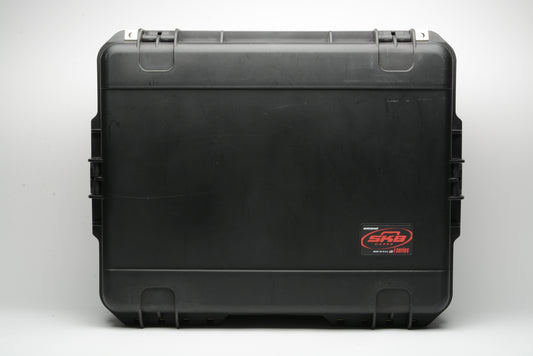 SKB iSeries 2217-8 Case with padded dividers, nice & clean