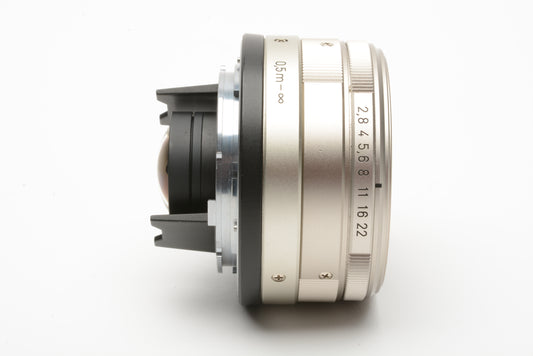 Contax Biogon 28mm f2.8 w/GG1 Hood and lens caps + L39 UV filter MINT
