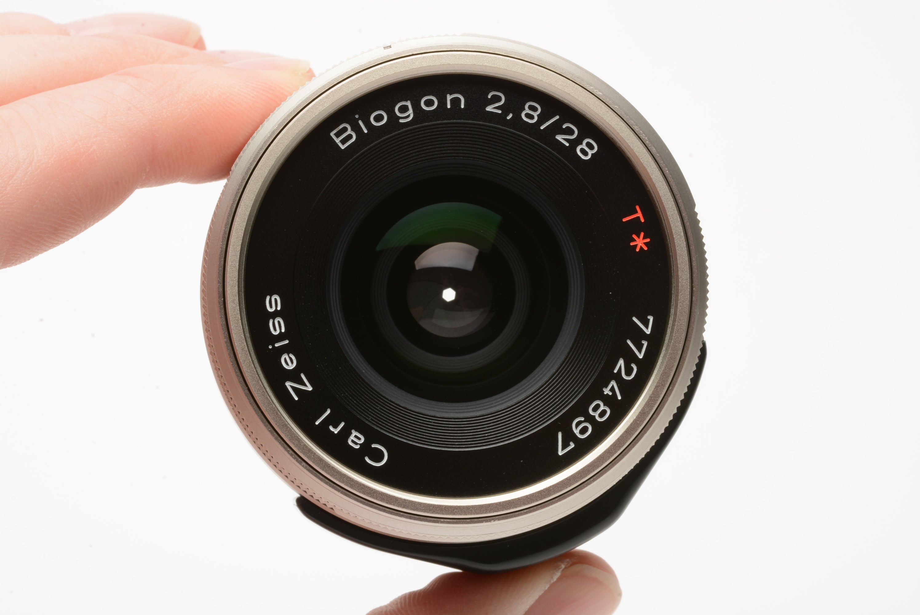 上質風合い CONTAX + Biogon 28/2.8 T* カメラ