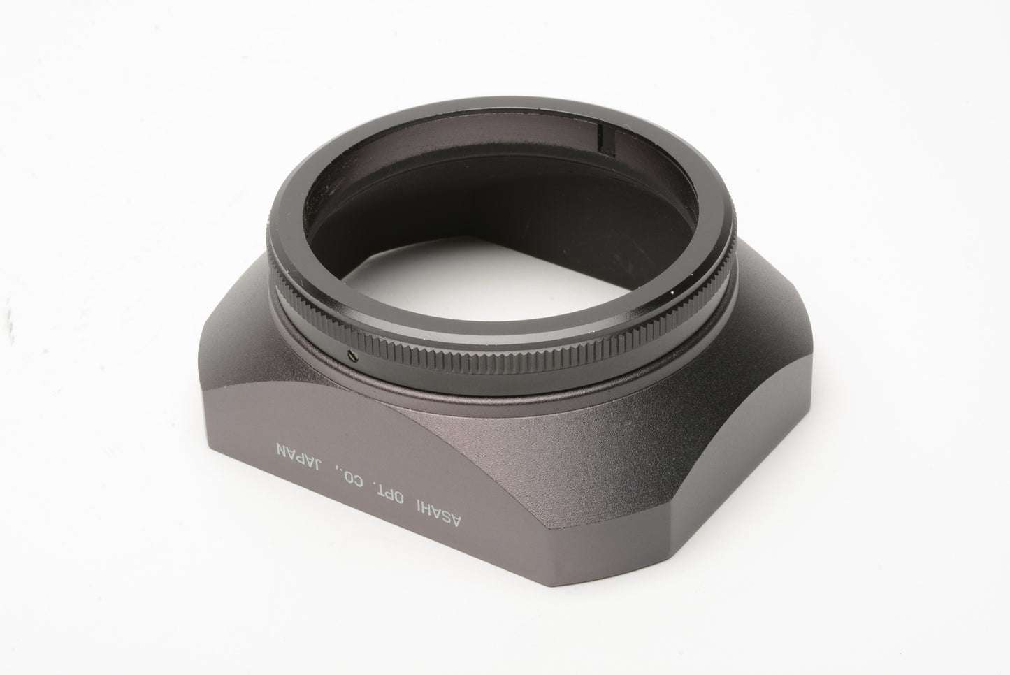 Takumar rectangular lens hood for 28mm F3.5 lens, w/case